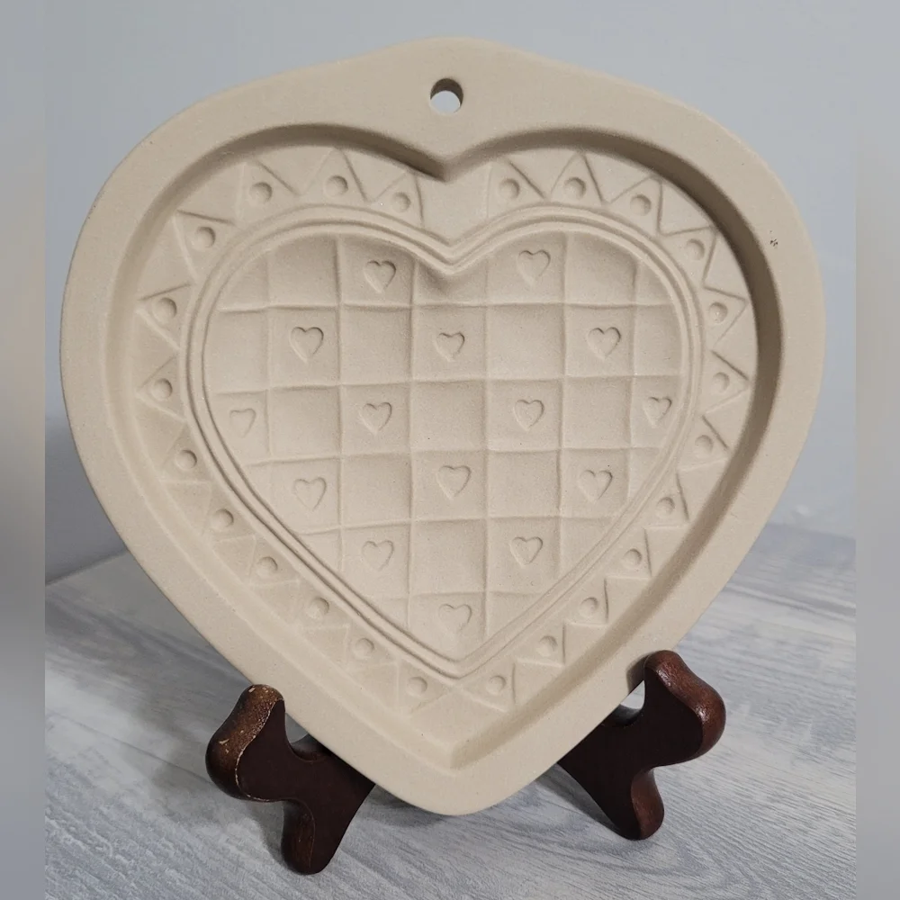 Vtg Brown Bag Cookie Art 1993 Quilted Heart Mold